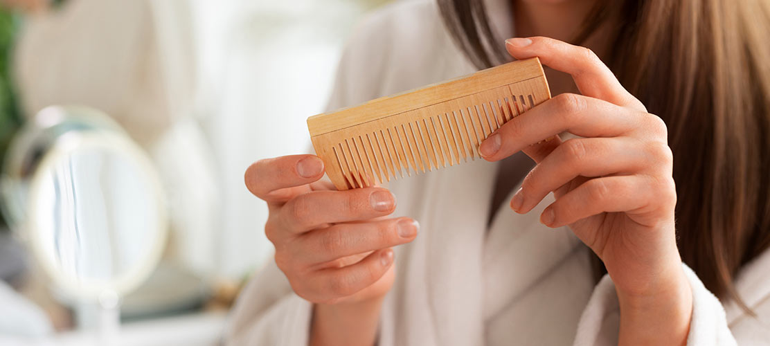 Use-Wooden-Combs